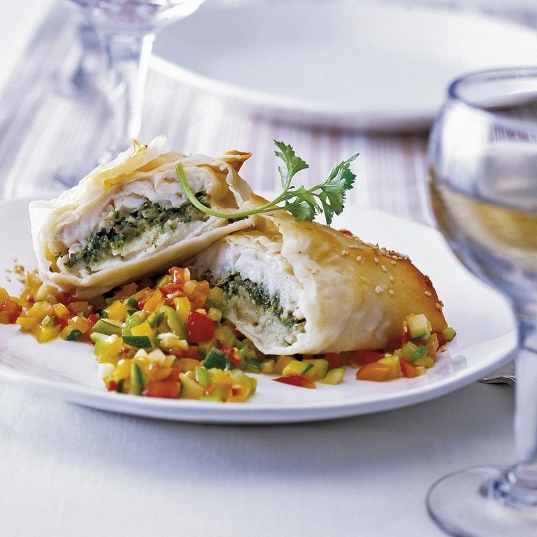Pescado envuelto en pasta filo