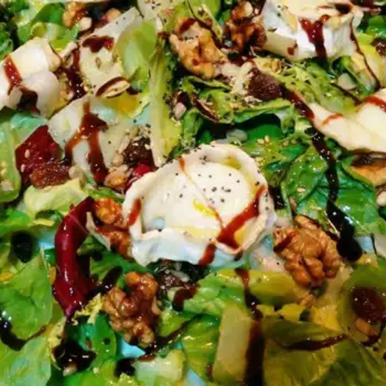 Ensalada de berros y queso de cabra