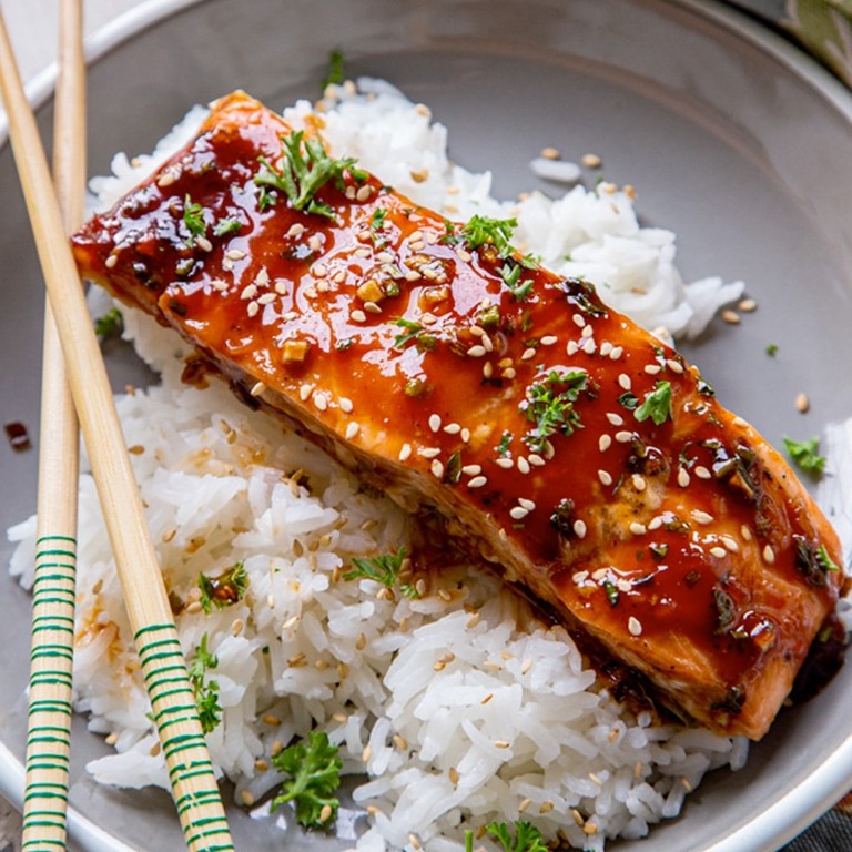 Salmón con salsa estilo teriyaki