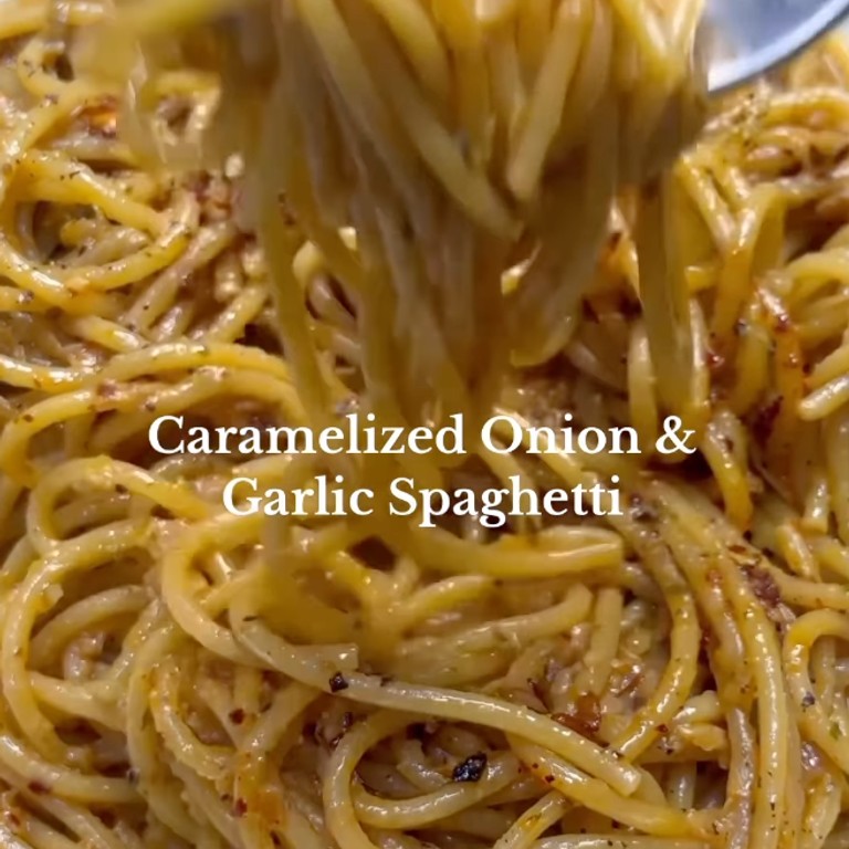Caramelized Onion and Garlic Spaghetti