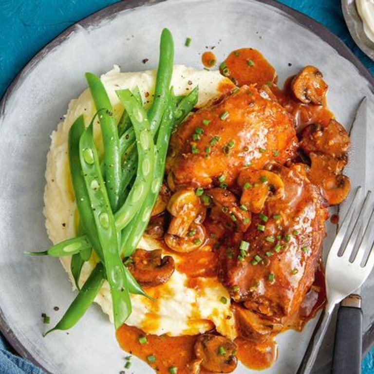Slow cooker chicken stroganoff