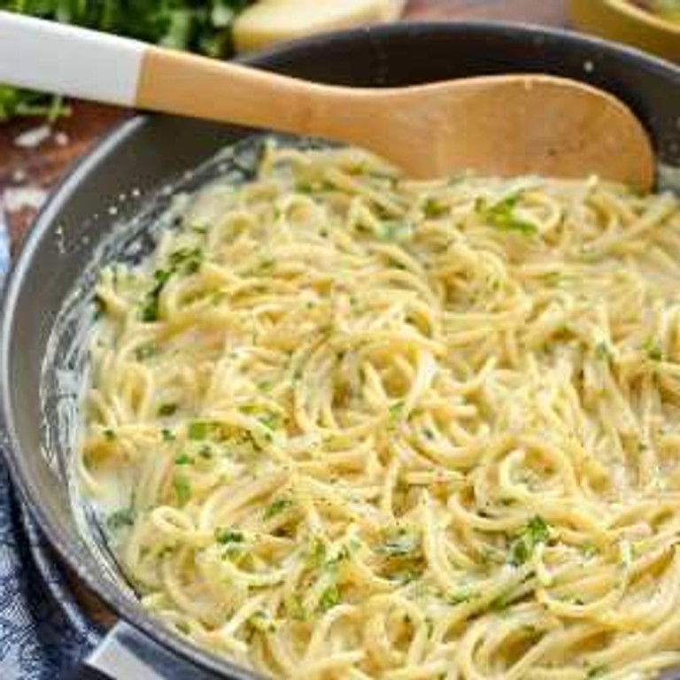 Syn Free One Pot Creamy Garlic Pasta | Slimming World