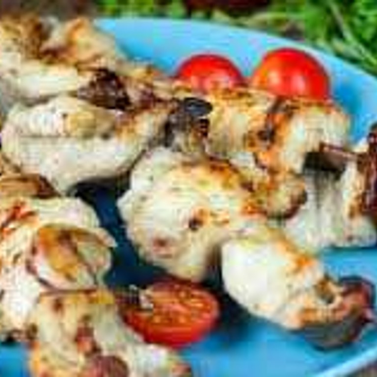 Brochettes de lotte aux herbes au barbecue