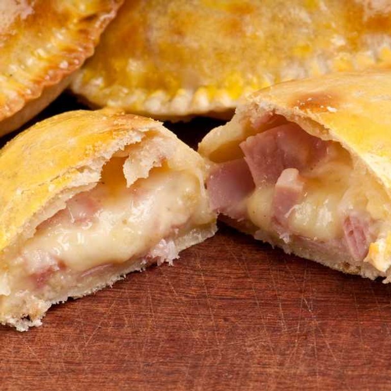 Chaussons au jambon et fromage