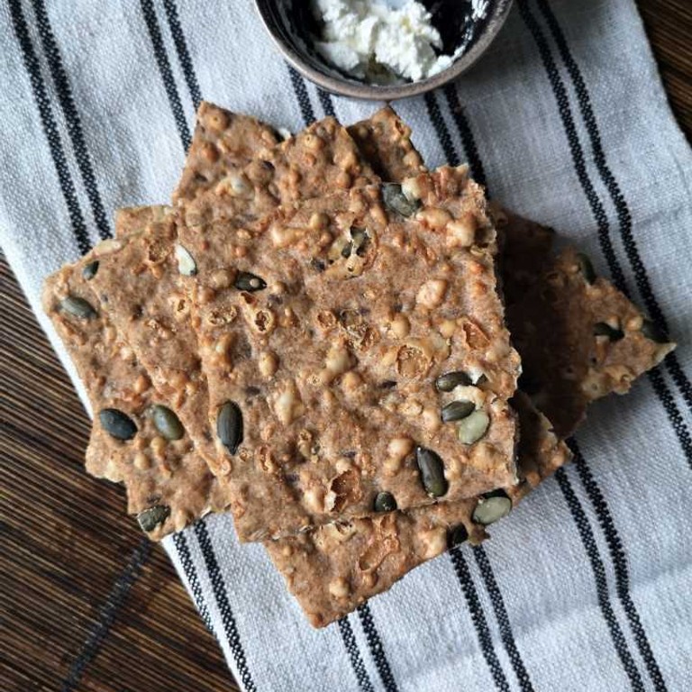 Crackers aux graines de courge et à l’emmental [Suède]