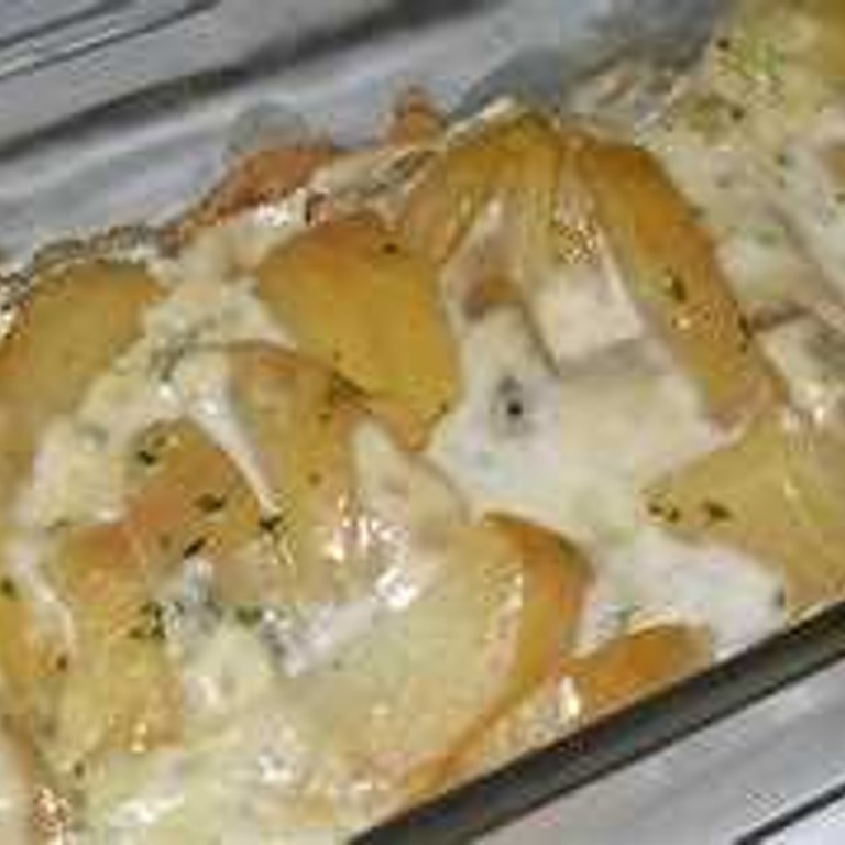 Gratin de pommes de terre à la fourme d'Ambert (Micro-ondes)