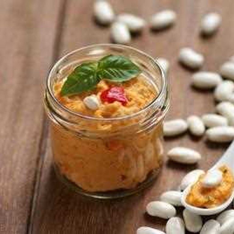 Houmous de haricots blancs au poivron rouge