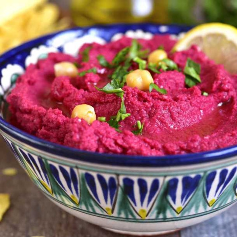 Houmous de pois chiches à la betterave