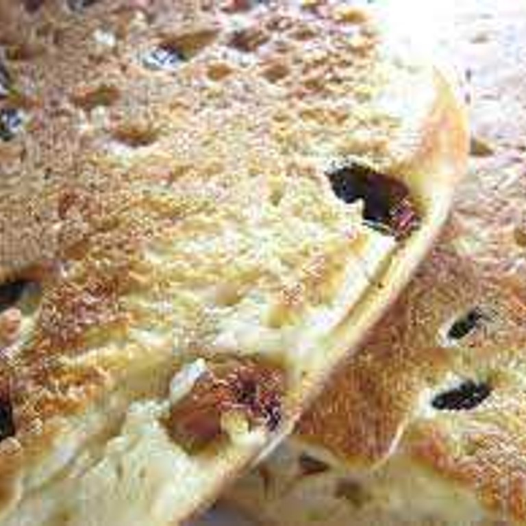 Pikelets aux raisins secs (petites crêpes levées)