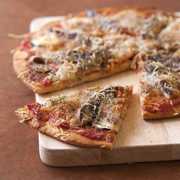Pizza sardines - tomate - mozzarella
