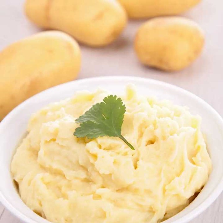 Purée de navets aux  pommes de terre 
