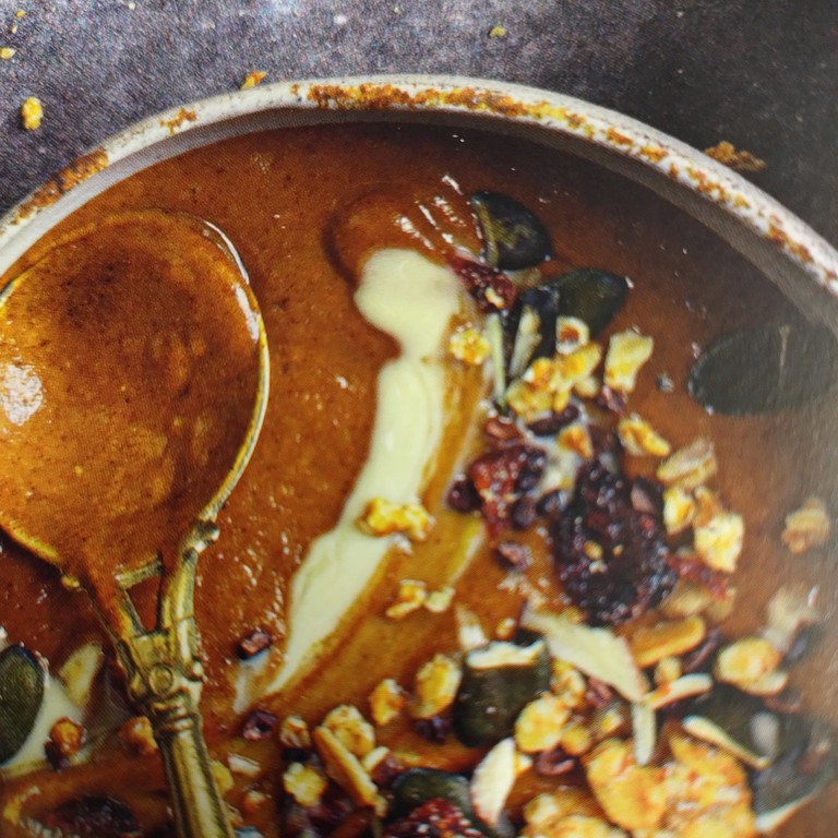 Pumpkin Pie Smoothie-Bowl