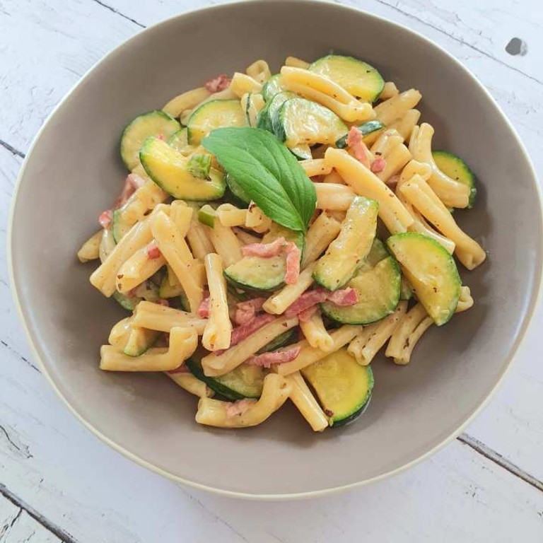 Mes pâtes aux lardons et courgettes