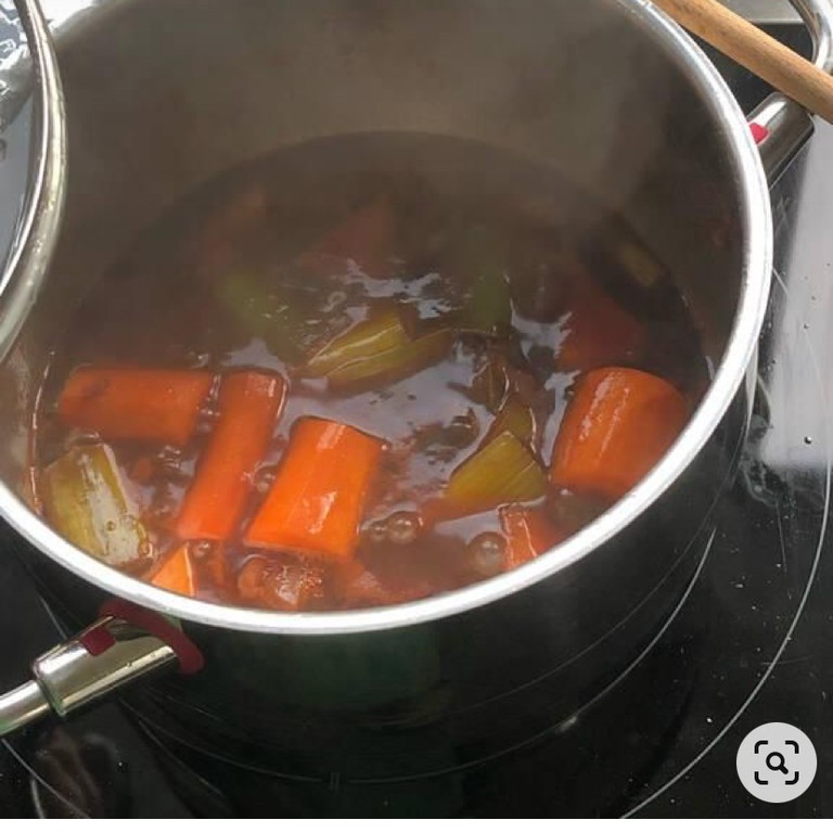 Braune Soße ohne Fleisch