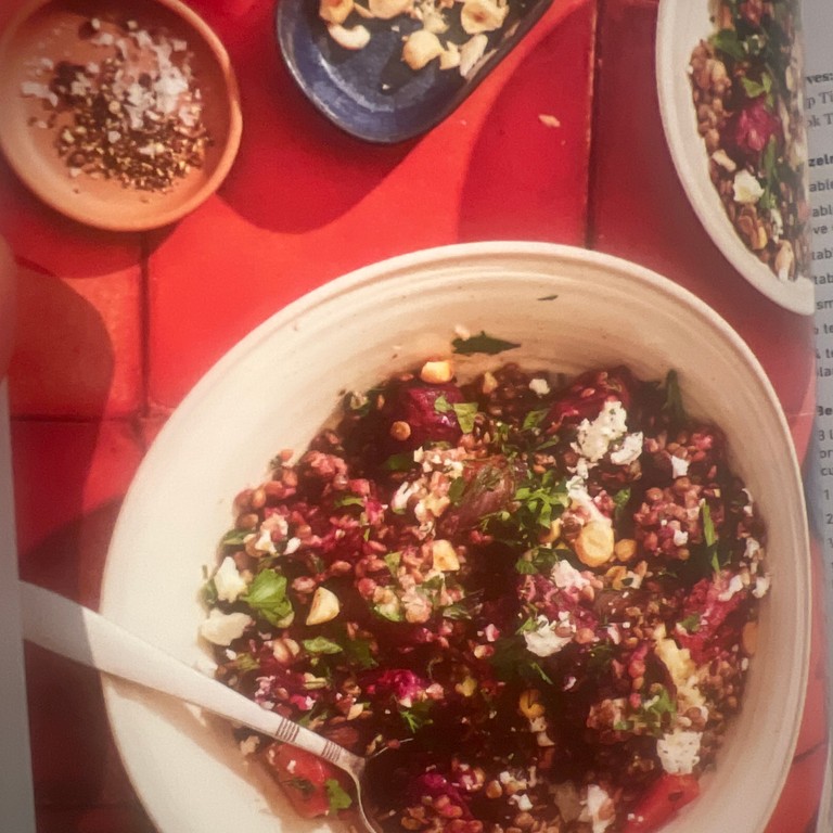 Geroosterde Biet met Linzen en Hazelnoten