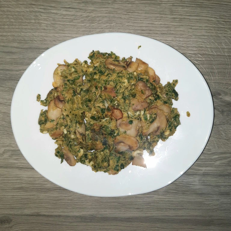 Mushroom-Spinach Scrambled Eggs