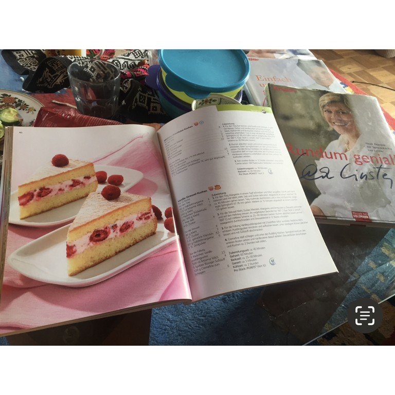 Raspberry Cream Cake