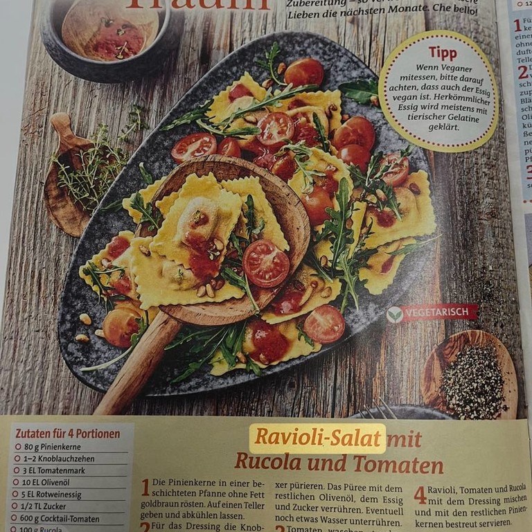 Ravioli Salad with Arugula and Tomatoes