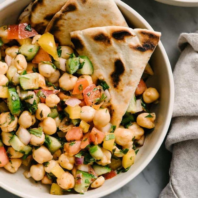 Mediterranean Chickpea Salad