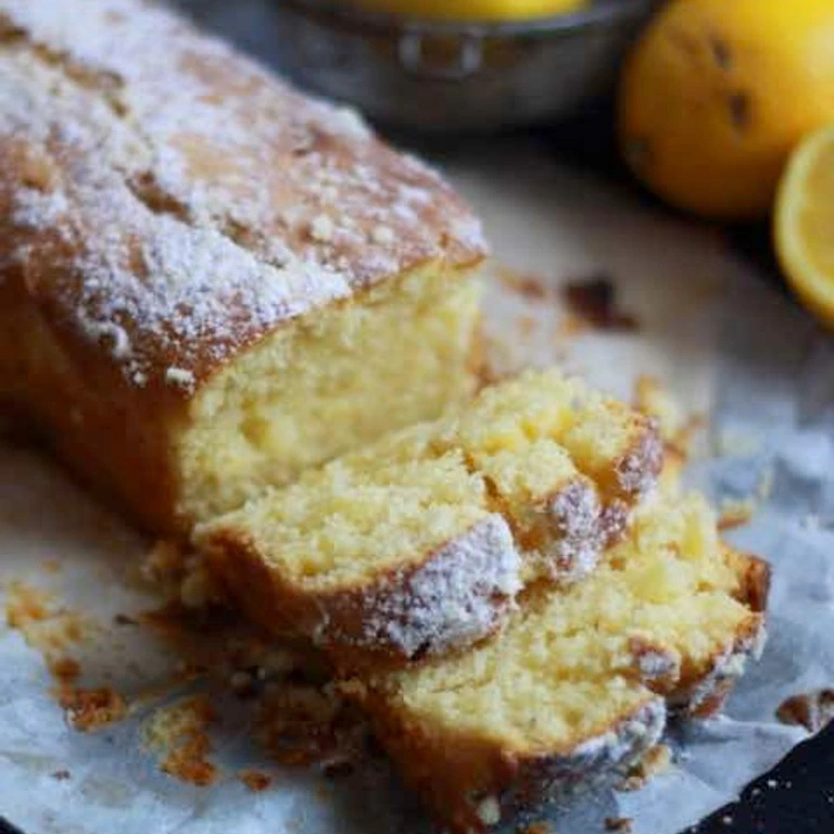 Zitronenkuchen mit Mascarpone
