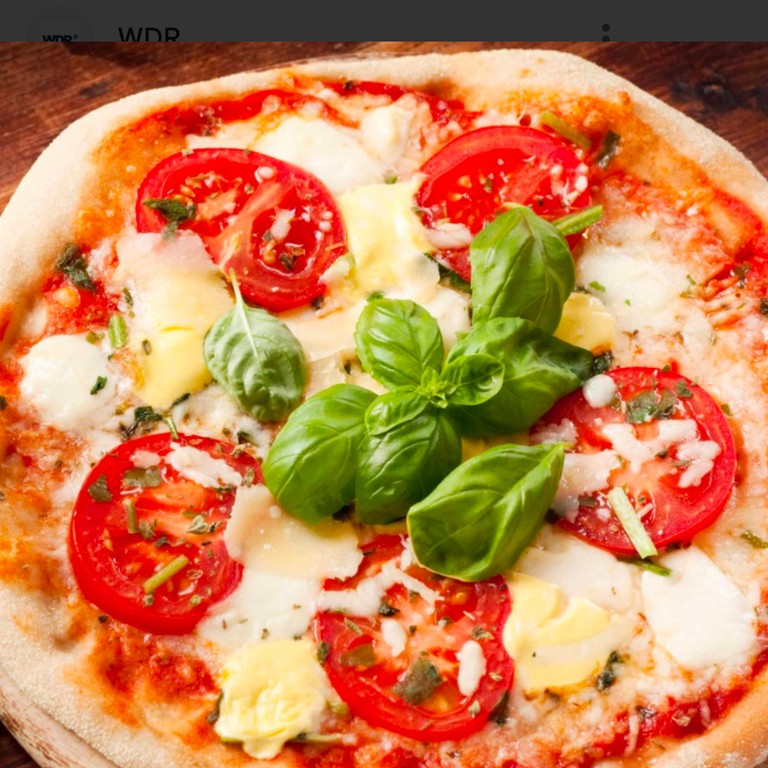 Pizza aus dem Holzofen