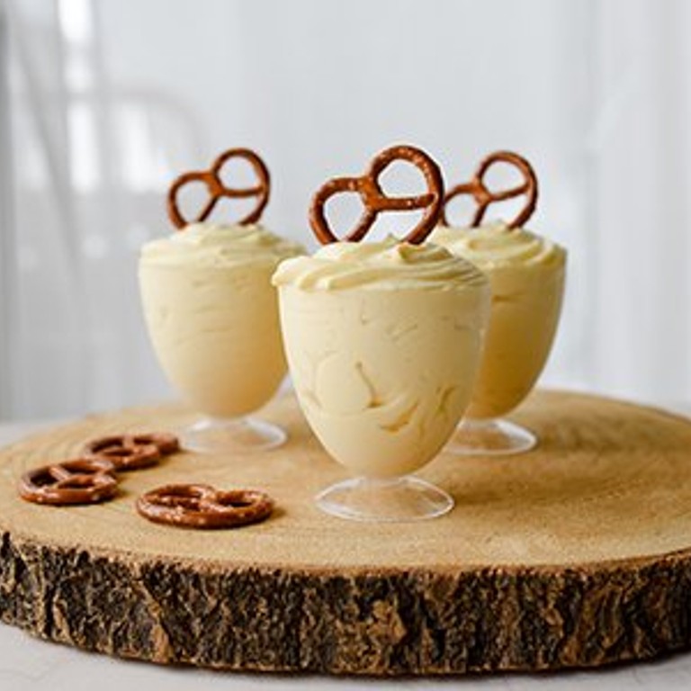 Bier-Creme mit Brotcrumble