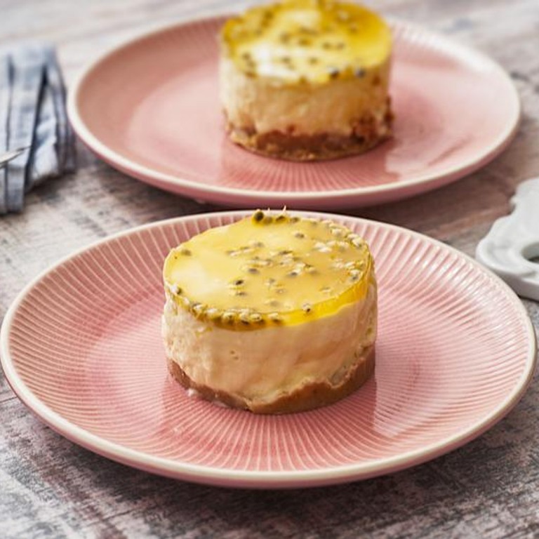 Passionsfrucht- und Kardamom-Joghurt-Törtchen