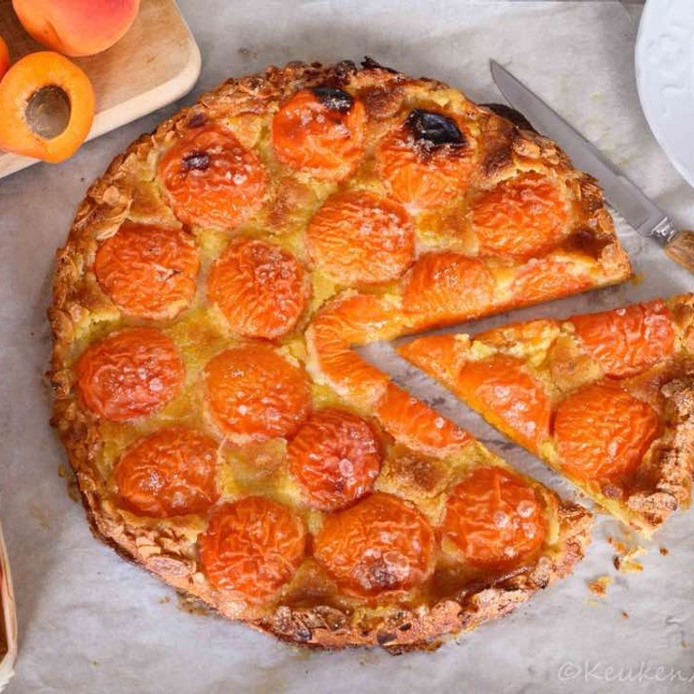 Abrikozen plaattaart met frangipane