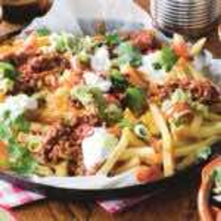 Frachos (nacho-frietjes) met guacamole