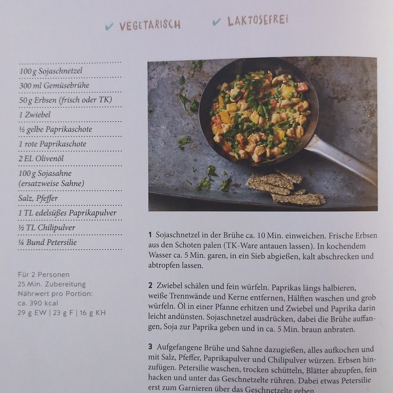 Sojageschnetzeltes mit buntem Gemüse