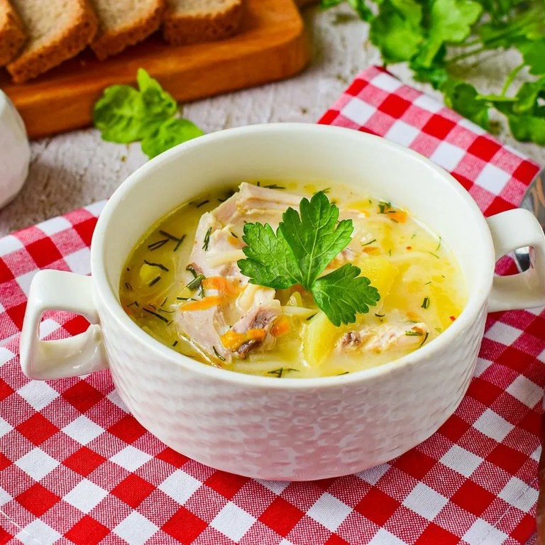 Сырный куриный суп