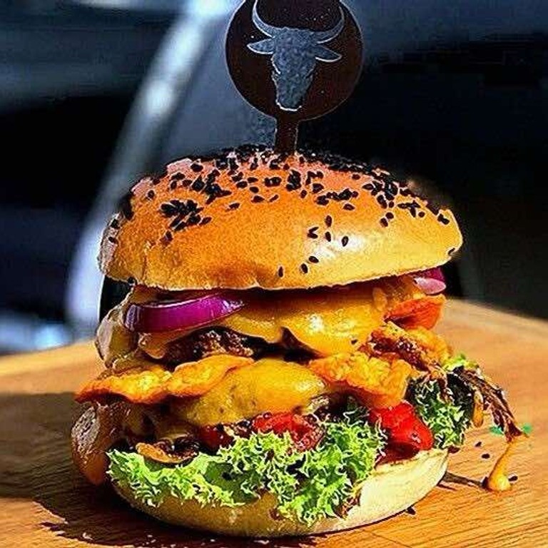 Mexican-Salsa-Burger