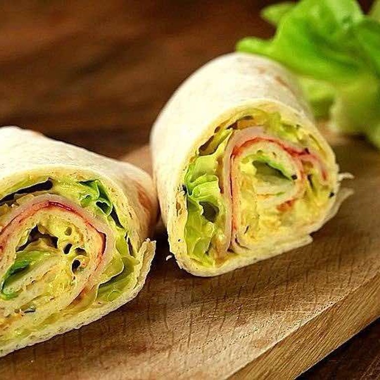 Party Wraps mit Frischkäse und Putenbrust