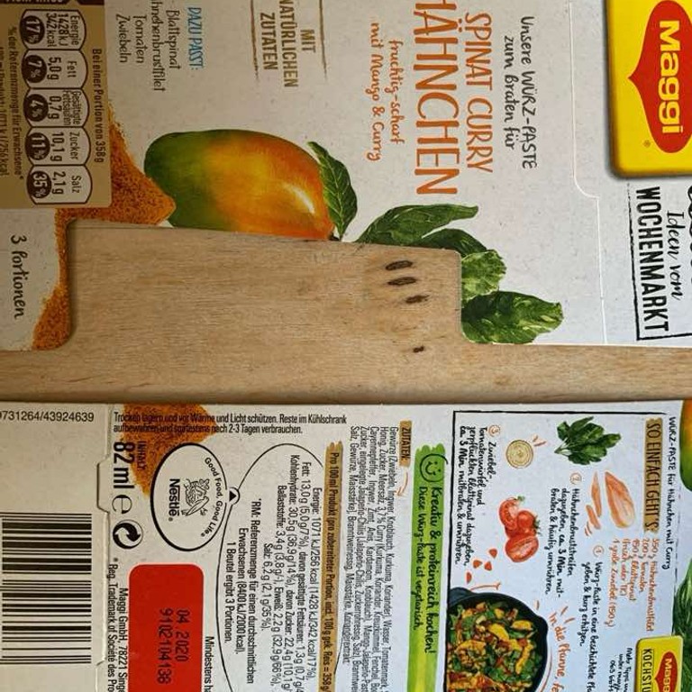 SPINAT CURRY HÄHNCHEN fruchtig-scharf mit Mango & Curry