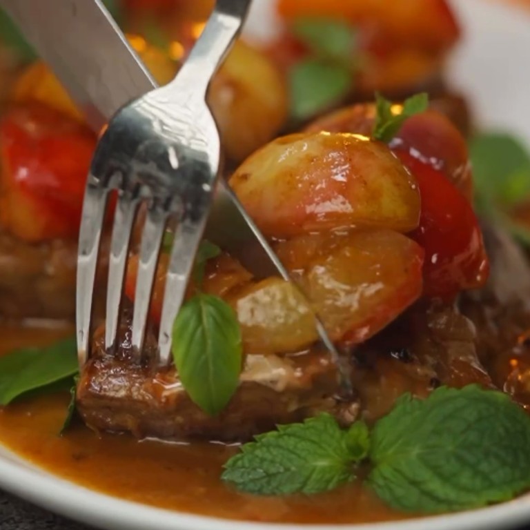 Телячья печень с нектаринами