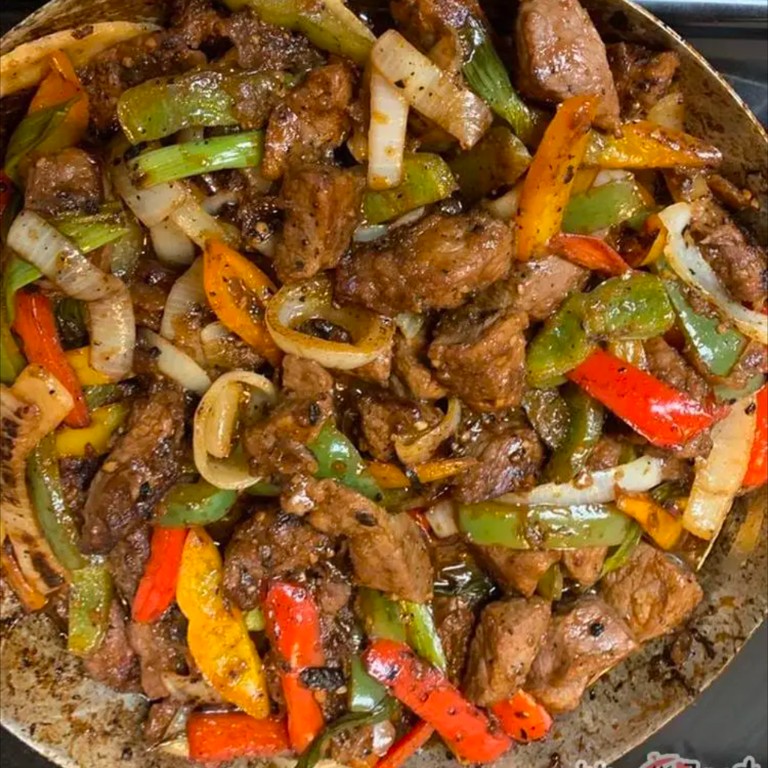 Slow Cooker Beef and Peppers