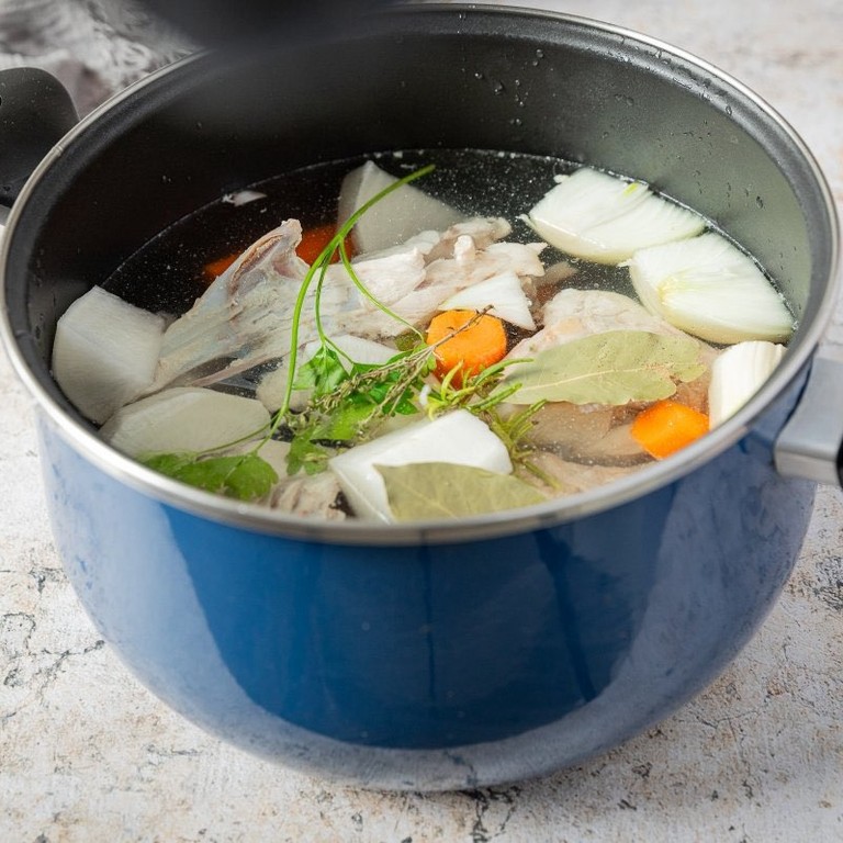 Fundamentos de Cocina - Fondo Claro De Ave - 003G1