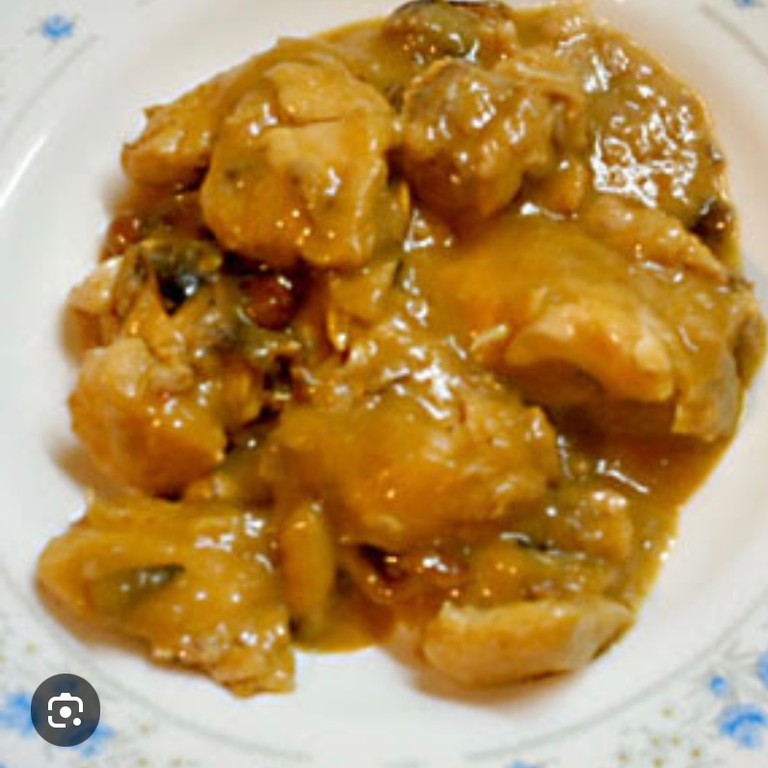 POLLO EN SALSA