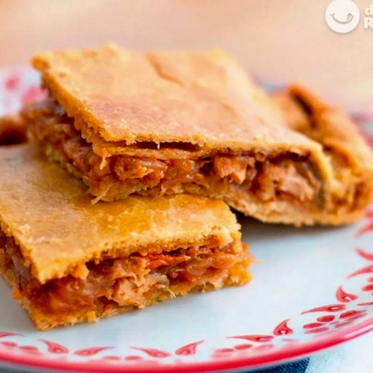 EMPANADA DE ATÚN FÁCIL Y RÁPIDA