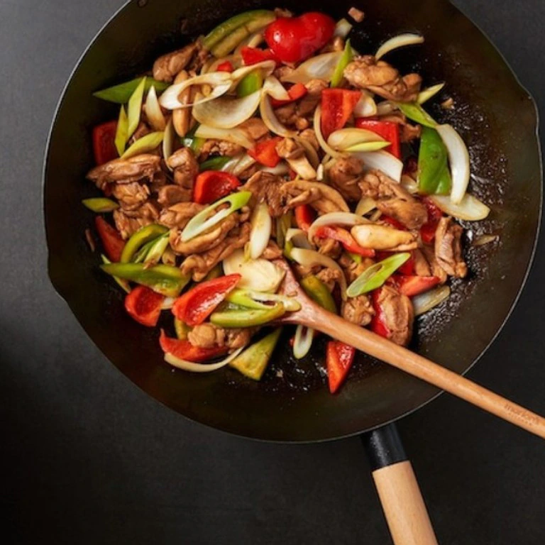 Salteado de Pollo con Hoisin