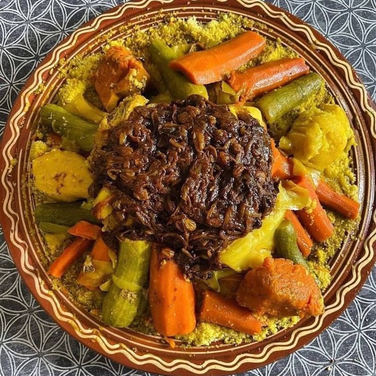 Couscous au Poulet, Abricots et Amandes