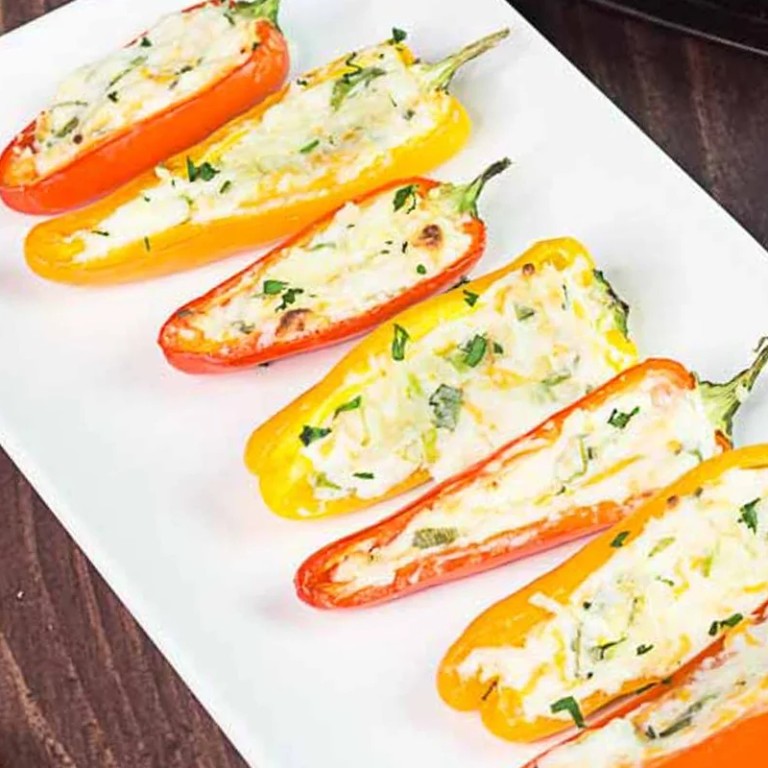 Mini Peppers Rellenos de Queso Crema y Espinacas
