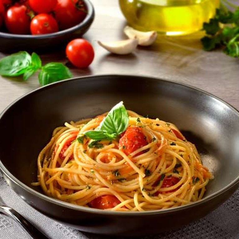 Spaghettini mit Knoblauch, Olivenöl und Cherry-Tomaten
