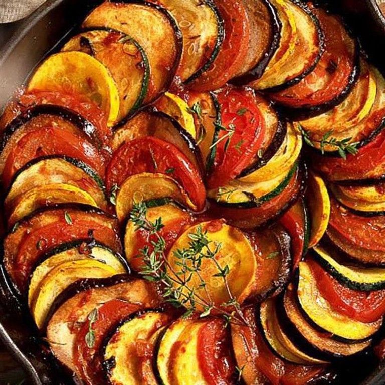 Ratatouille con Salsa Pomodoro Rústica y Queso Fundido - 040G2