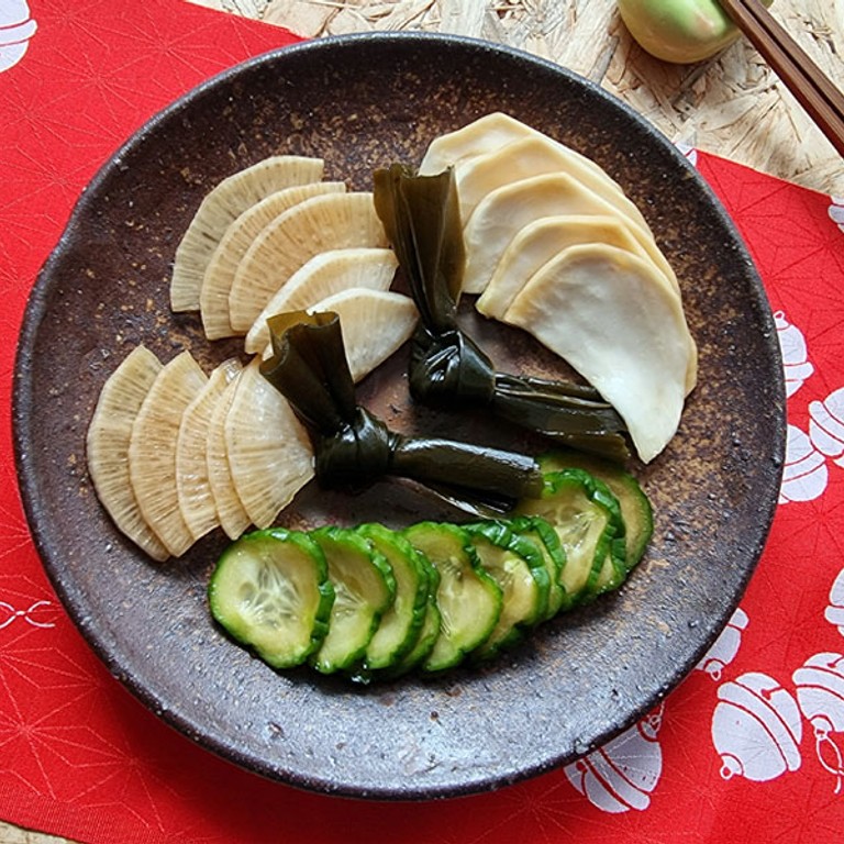 Shōyu tsuke - mit Sojasauce eingelegtes Gemüse