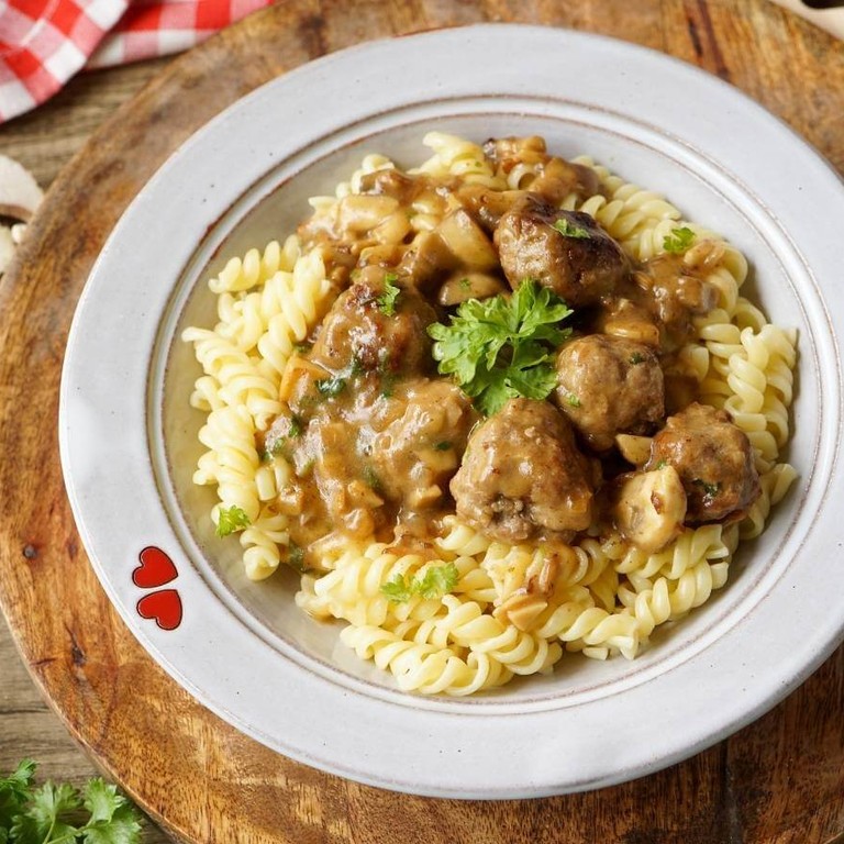 Jägerklösschen mit Champignons