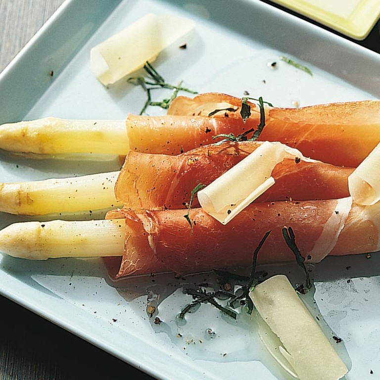 Asperges au jambon cru