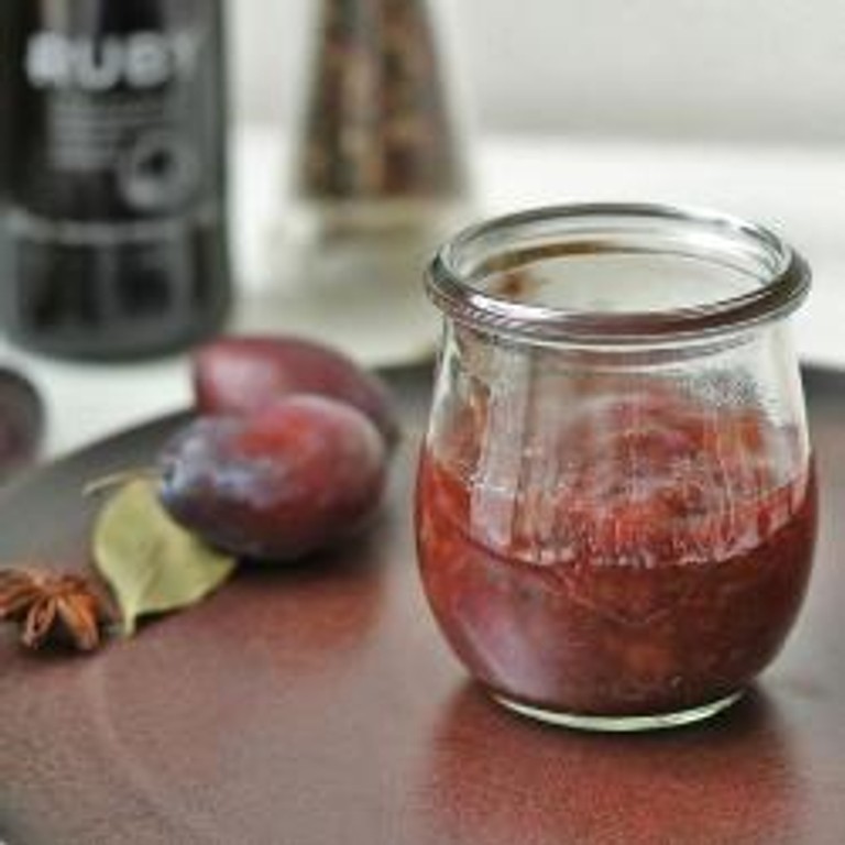 Birnen-Pflaumen-Chutney