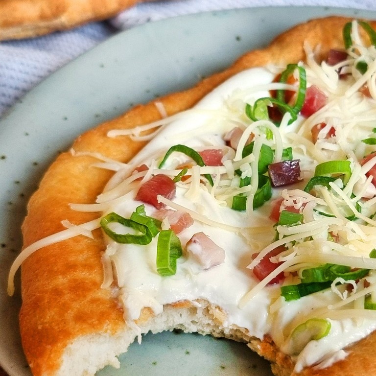 Langos aus dem Airfryer - einfach und mit weniger Fett