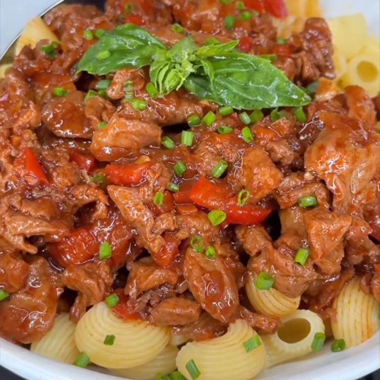 Omas veganer Gulasch